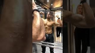 Jeezzai Elevator Prank