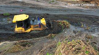 Amazing Impressive Bulldozer Use Powerful To Pushing Deep Mud - Excavator Working Taking Out Mud