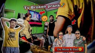 BROKEN TV️ SCREEN Prank//Mom and Dad‍️‍//Gone wrong ...@RKLVlogs