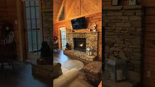 Treetop Retreat #shorts #fye #pigeonforge #cabinrentals #smokies #smokymountains #hiddenmountain