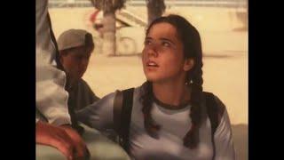 Linda Cardellini in The Prince and the Surfer (1999)