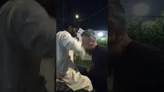#American tourist enjoying local Desi Massage at #Sehwan #pakistan #youtubeshorts #travel #youtube