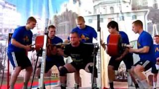 Andrey Belyaev 400kg (881lbs) squat