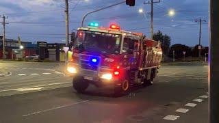 *LTS*FRV,CFA & Victoria Police | Pumper 62A, Pumper 62B,Corio Tanker and Divvy Van responding code 1