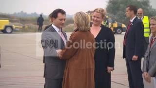 SERBIA CLINTON BELGRADE ARRIVAL