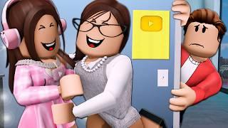 Mom Loved YOUTUBER SISTER More Than HIM! (A Roblox Movie)