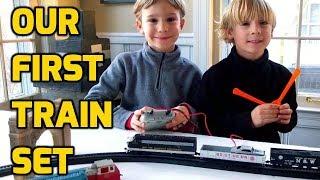 Kids First HO Gauge Model Train Set - SuperTwins TV Toy Review