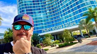 Universal's Aventura Hotel FULL TOUR! Robot Room Service, Deluxe Room, & a Rooftop Bar