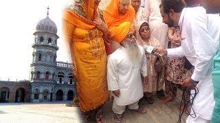 Charming & Cute Dwarf Couple at Baisakhi Mela Shirin Nankana Sahib | Latest Punjabi Video 2019