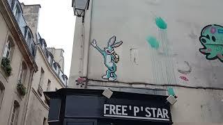 Superbe mosaïque BUGS BUNNY de l'artiste Français de street art INVADER dans le quartier des Halles.