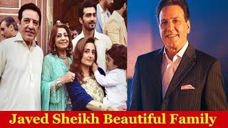 Javed Sheikh With His Family