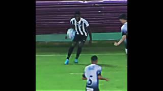 Chapéu absurdo do Bacari Djamanca #shorts #shortsfeed #foryou #foryoupage #fyp #futebol #edit