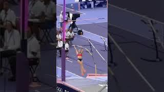 KATIE MOON OLYMPIC SILVER MEDALIST. With a jump of 4.85m in the women’s pole vault