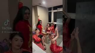 Chinese new year with toro girls️