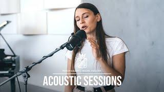 Kateřina Marie Tichá - Vítr | PETROF Acoustic Sessions | LIVE