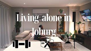 Living alone in Joburg | day Vlog | Navigation life in your 20s | Gym and living healthy | self care