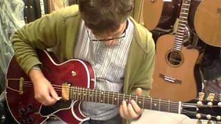 Guitar Shop Barcelona Pere Arguimbau Gibson ES 135 DEMO