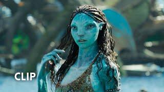 Avatar : Way Of Water - Lo'ak meets Tsireya Scene - Smile 