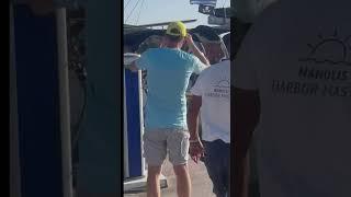 When you try to enter the Harbour with 30 knots of wind !