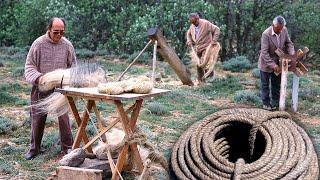 Handmade ropes and ropes. Production and braiding with vegetable fibers in 1996 | Documentary film