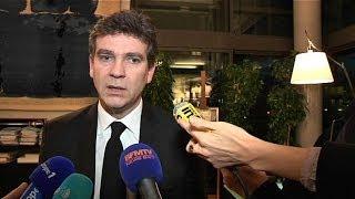 Montebourg à des journalistes: "coupez vos téléphones! Je ne peux pas travailler!" - 05/02