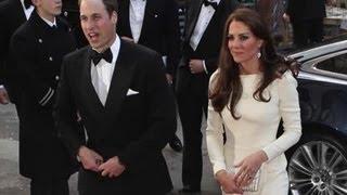 Kate Middleton's High Slit - Splash News | Splash News TV | Splash News TV