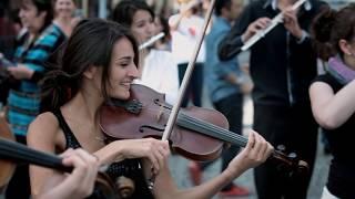 Mozart flashmob in Prague by Azerbaijan Student Network