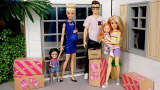 Barbie Doll Family Moving Day Story New Dollhouse
