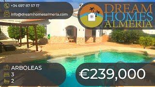 Bargain 3 bed villa in popular La Perla area of Arboleas