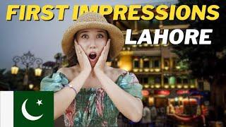 First Impressions of Lahore | Food in Night street Market