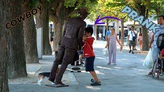 Full of Entertainment Statue Pranks. Hope you will enjoy it.