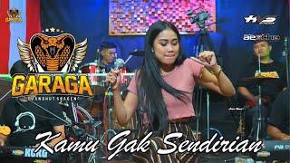 KAMU GAK SENDIRIAN ( TIPE-X ) Cover GARAGA JANDHUT Voc.veronica Dantik