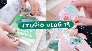 STUDIO VLOG 19 - Christmas Doodle Challenge, Frog Friday and packing lots of orders!