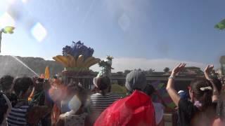 Minnie`s Tropical Splash! 2013