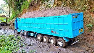 MAKES Nervous Dump Truck Trailer Hino 500 Loading SAND Truck Hino 500 Tronton WRONG TRACK