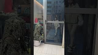伪装成一棵树整蛊老妹！ #搞笑 #段子 #funny #整蛊