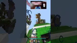  CONTROLLER HANDCAM + ASMR | CUBECRAFT SKYWARS SOLO | Minecraft Bedrock Gameplay 1.19 #shorts