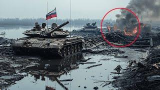 DOZENS OF T-90M TANKS DROWNED! A pontoon bridge near Kursk is crushed by Ukrainian F-16 guided bomb!