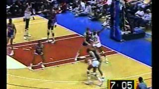 Manute Bol's 4 Dunks vs. Knicks (10pts/10rebs/6blks) (1988)