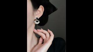 ImYan Jewelry | Black Heart Pearl Earrings