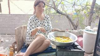Rustic Village Life: Cooking Sweet Plum Stew & Fried Meatballs in a Spring Breeze Balcony