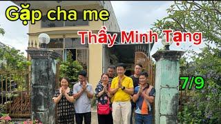 Út thìn cùng anh chị Hoàng Hà lên thăm cha mẹ thầy Minh Tạng và làm từ thiện ở quê nhà thầy MT....