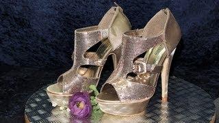 HER SUPER SEXY PLATEAU SANDALETTE Pumps in GOLD