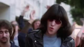 Ramones - I Just Want To Have Something To Do (Clipe Oficial)