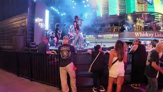 Fremont Street Experience free entertainment