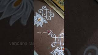 Easy rangoli border designs in front of door #shorts #rangoli