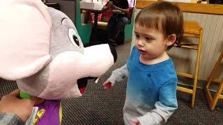 Chuck E Cheese Plush Doll and Happy Dance | The day we get to bring Chuck E Cheese Home