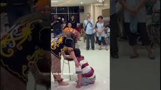 Pengobatan tradisional Ibu Ida Dayak