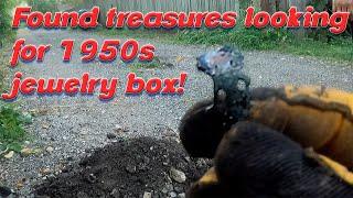 TREASURE HUNTING FOR JEWELRY BOX BURIED IN THE 1950S - I FOUND SOME GREAT ITEMS!!