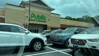 Miss Southern Belle grocery shopping